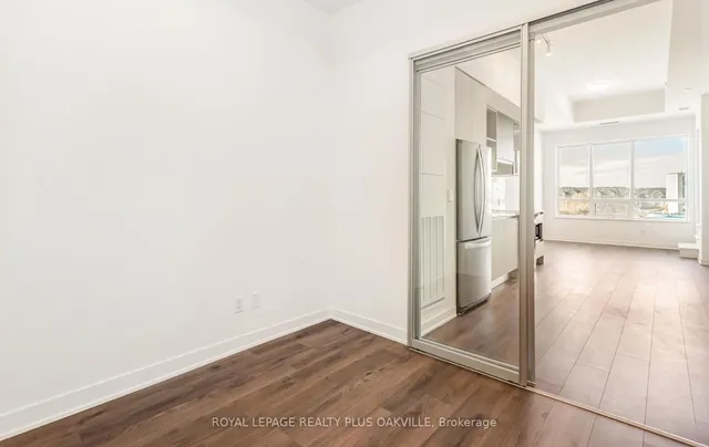 Additional image 22 of 405 Dundas St Unit 238