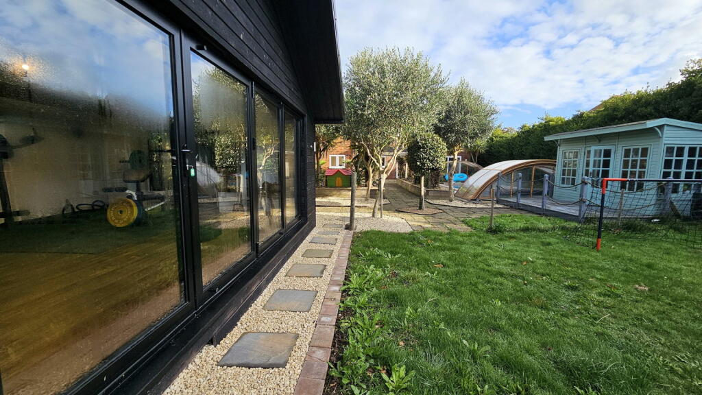 Additional image 43 of Marine Drive, Broadstairs, CT10 3LU