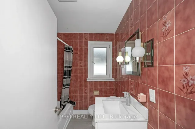 Additional image 20 of 41 Dumbarton Ave