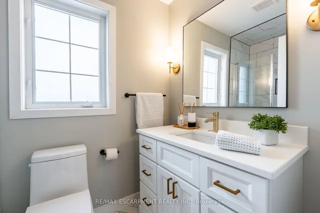 Additional image 30 of 2 Fenwick Pl