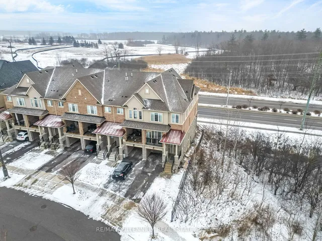 542 Stream Cres
