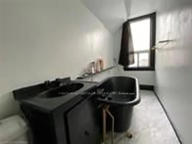 Additional image 23 of 91 Princess St