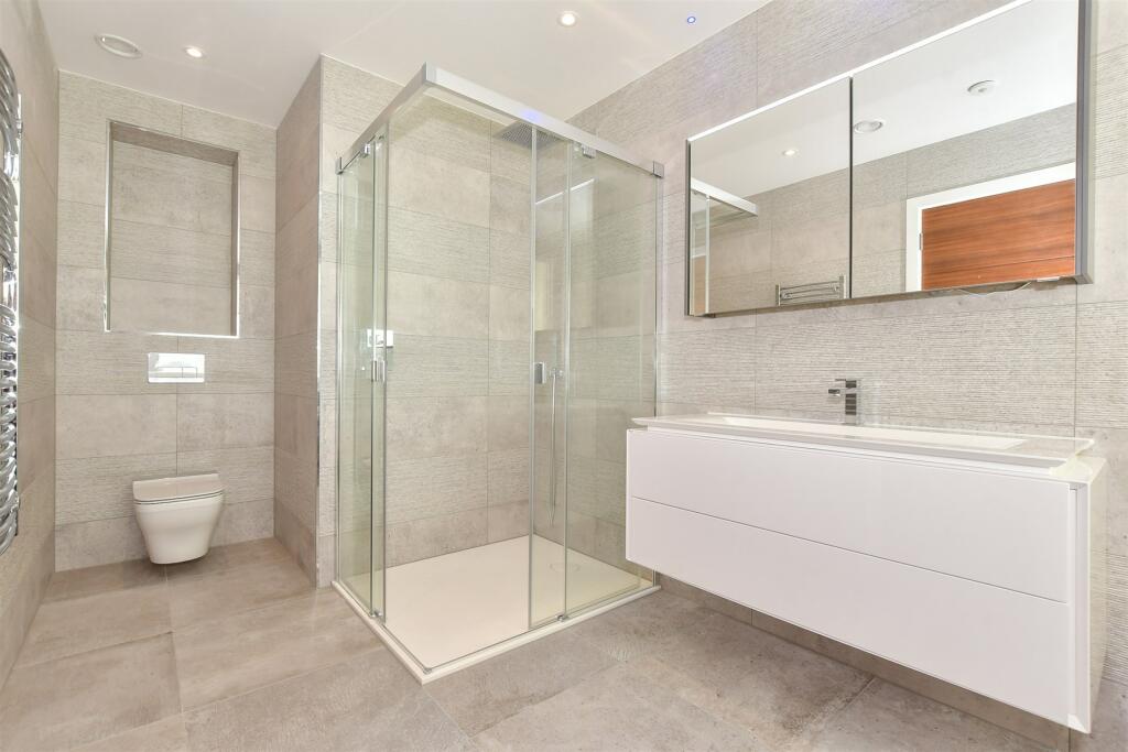 Additional image 7 of Ocean Drive, Broadstairs, Kent