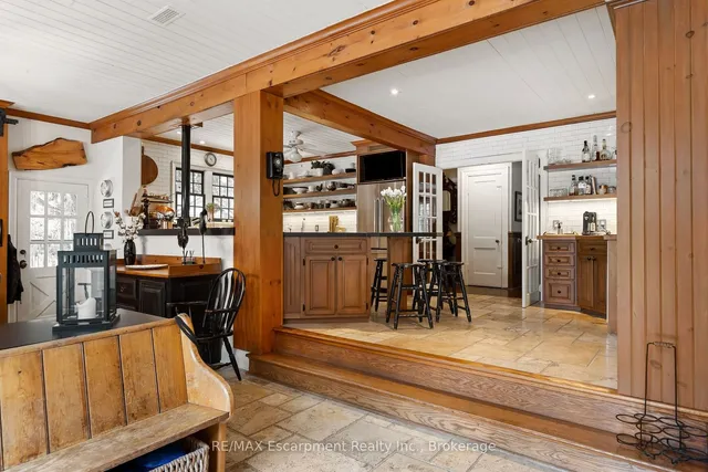 Additional image 22 of 2055 Lakeshore Rd