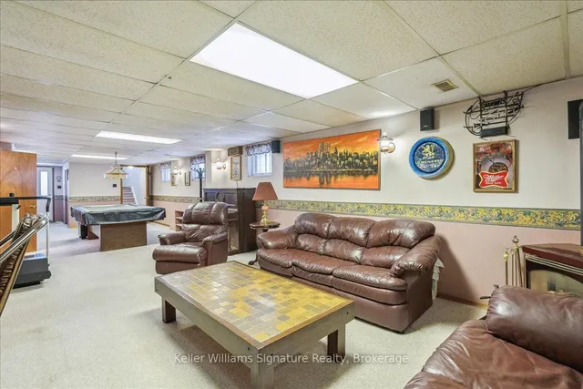 Additional image 16 of 3302 Victory Cres