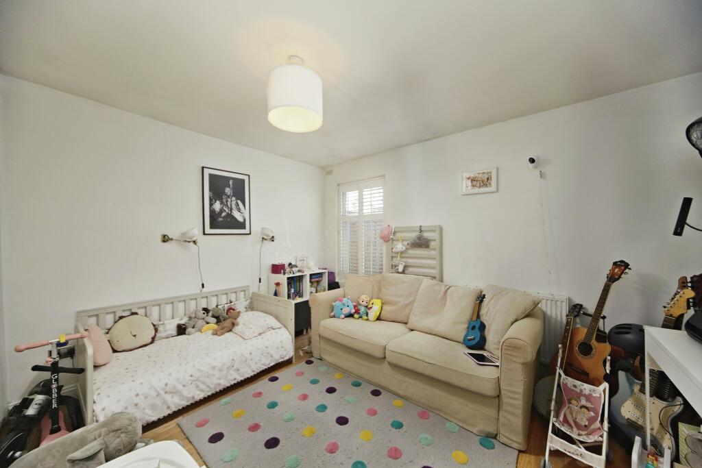 Additional image 10 of 230 Norbury Avenue, Thornton Heath, CR7