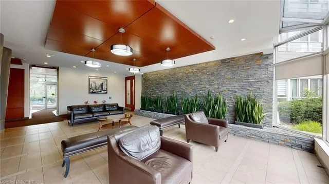 Additional image 29 of 50 Kingsbridge Garden Cir Unit 1807