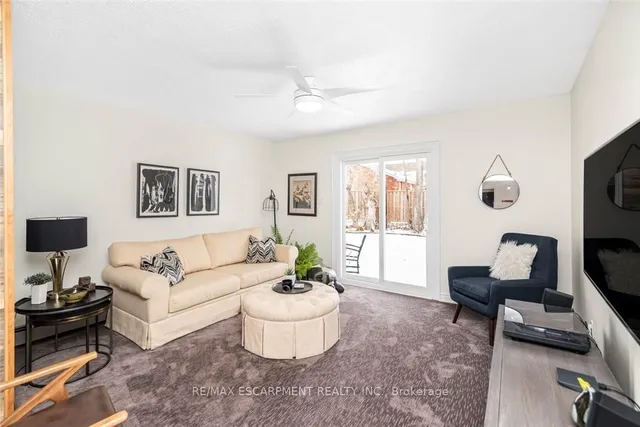 Additional image 9 of 865 Queensdale Ave