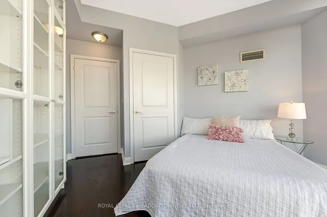 Additional image 24 of 80 Absolute Ave Unit 3102