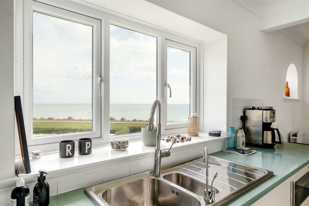 Additional image 9 of Princes Drive, Sandwich Bay, Sandwich