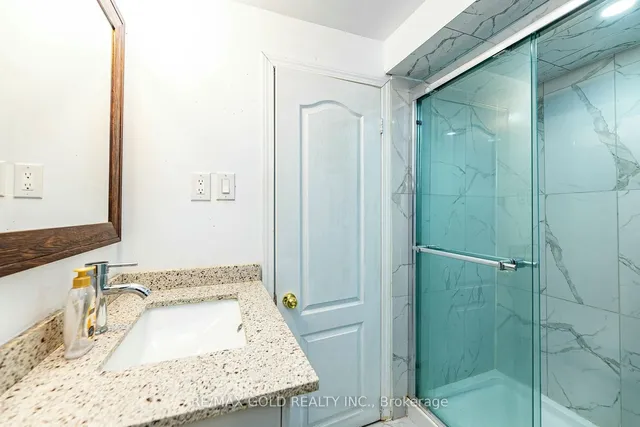 Additional image 28 of 7809 Priory Cres