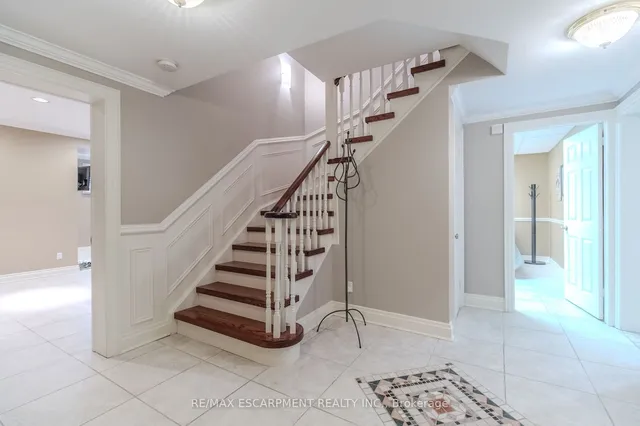 Additional image 28 of 56 Cameo St