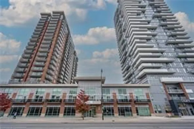215 Queen St Unit 711