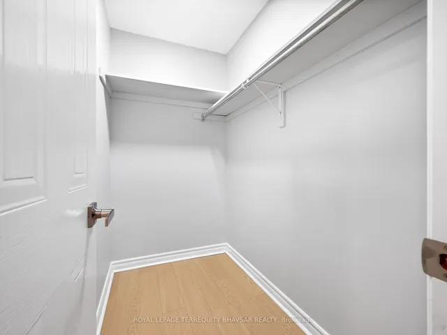 Additional image 26 of 4692 Owl Circ