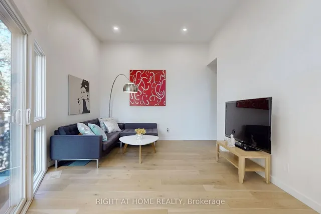 Additional image 8 of 400 Bloor St Unit 6