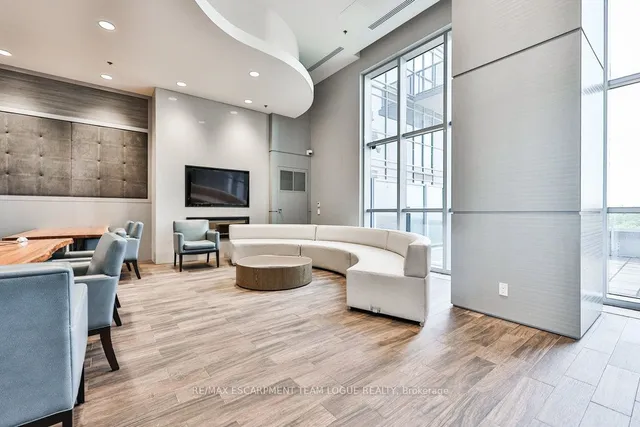 Additional image 39 of 2081 Fairview St Unit 1901