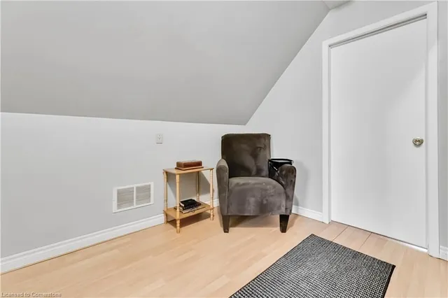 Additional image 16 of 14 Huxley Ave