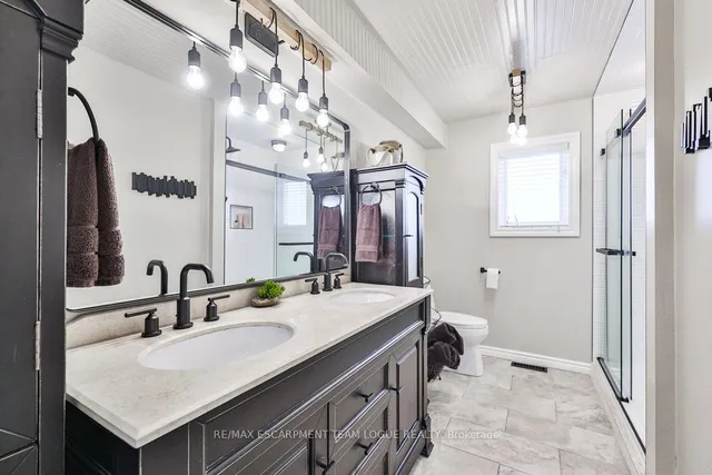 Additional image 24 of 353 Canyon Cres