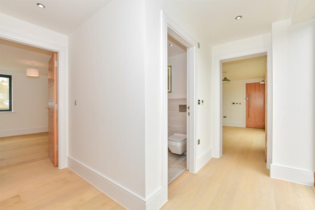 Additional image 6 of Ocean View, Fitzroy Avenue, Broadstairs, Kent