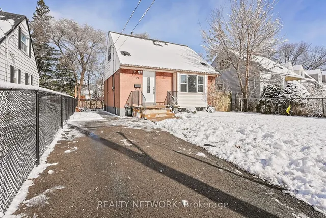 Additional image 33 of 27 Glengrove Ave