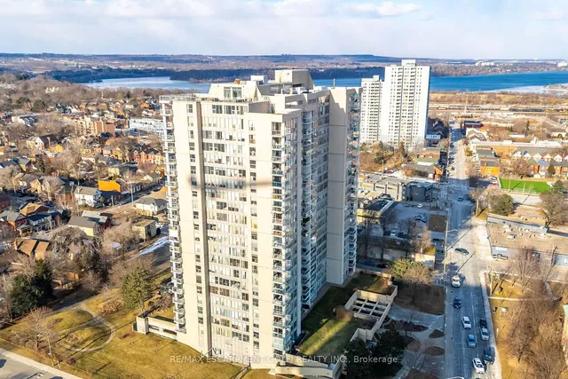 Additional image 38 of 75 Queen St Unit 1804