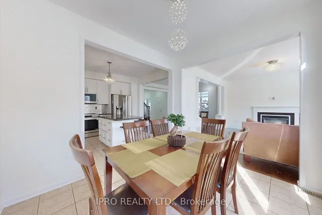 Additional image 13 of 730 Bolingbroke Dr