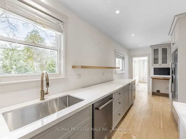 Additional image 14 of 730 Grand View Ave