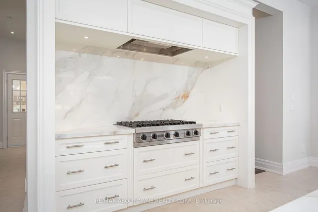 Additional image 16 of 4179 Lakeshore Rd