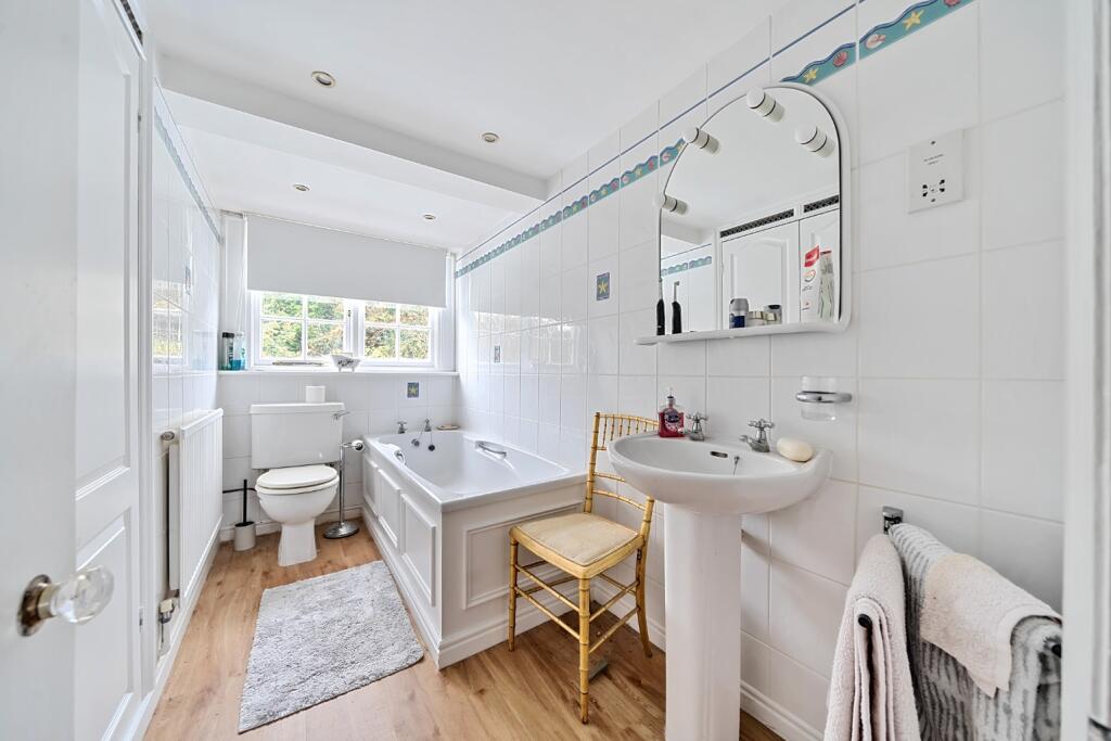 Additional image 14 of Knightrider Street, Sandwich