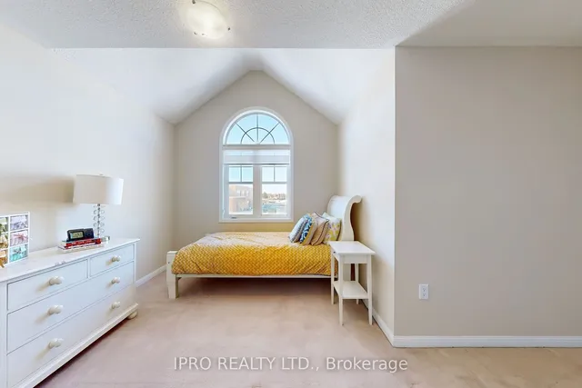 Additional image 30 of 730 Bolingbroke Dr