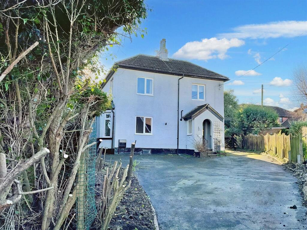 Additional image 4 of The Street, Guston, Dover