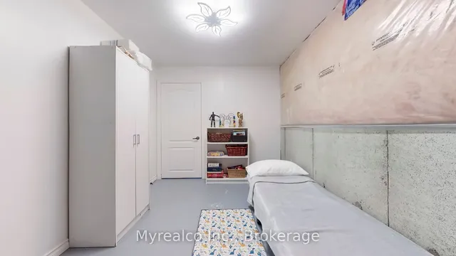 Additional image 33 of 33 Windflower Rd