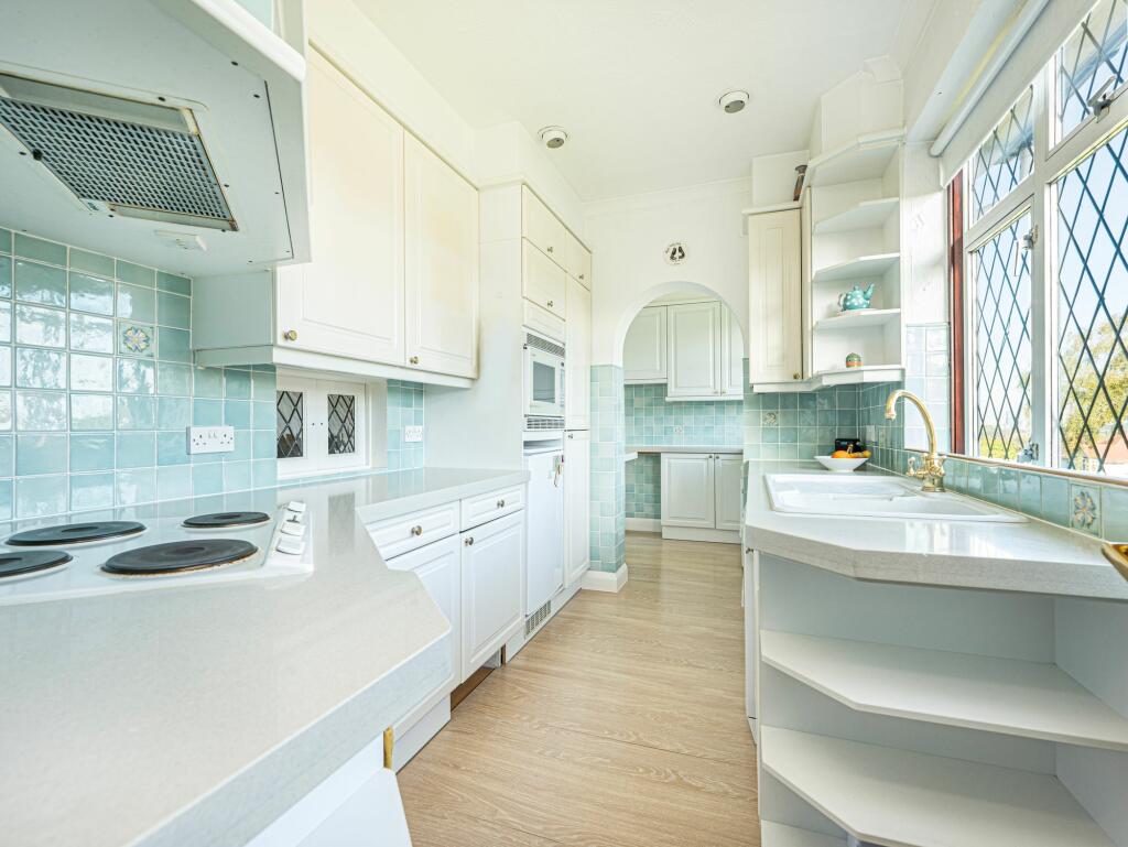 Additional image 16 of Riddlesdown Avenue, Purley, CR8