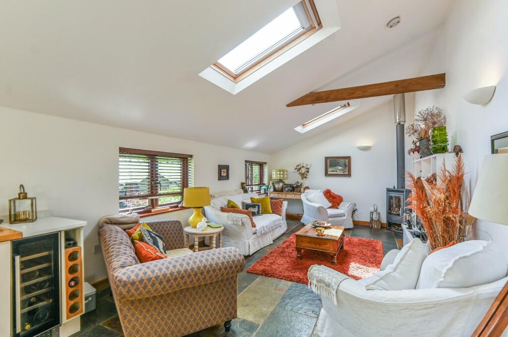 Additional image 27 of Pilgrims Cottages, Roman Road, West Studdal, Kent, CT15