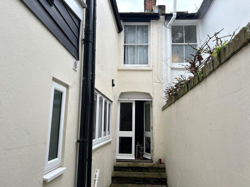 Additional image 33 of St Johns Lane, Canterbury Ref - 1205