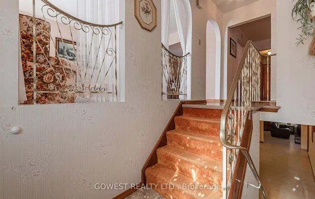 Additional image 5 of 19 Village Dr