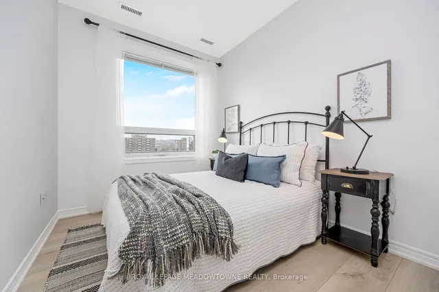 Additional image 33 of 383 Main St Unit 618