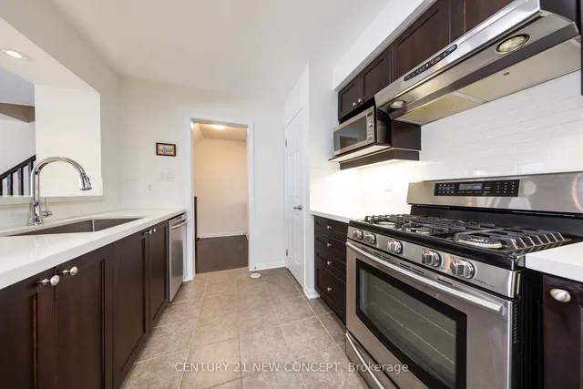 Additional image 9 of 890 Brassard Circ