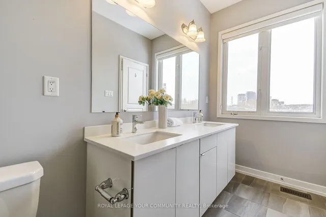 Additional image 28 of 262 Squire Cres