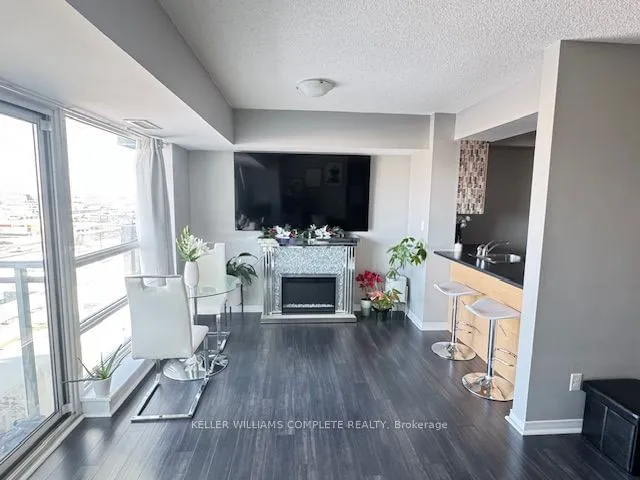 Additional image 7 of 215 Queen St Unit 711