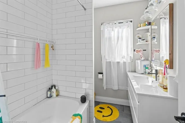 Additional image 27 of 20 Holton Ave