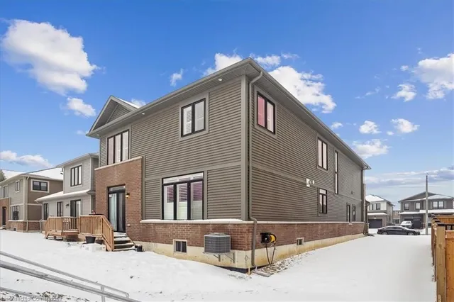 Additional image 34 of 90 Spitfire Drive Dr