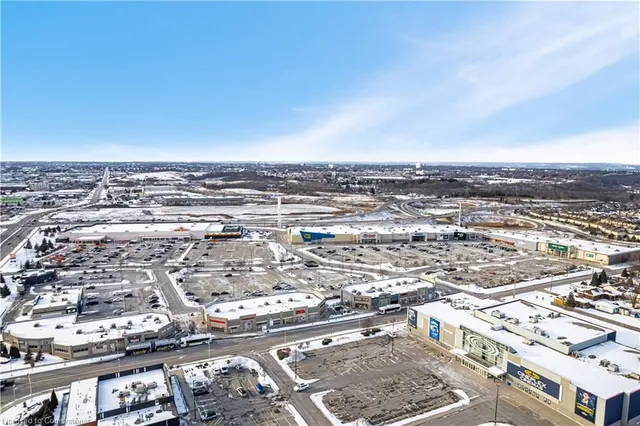 Additional image 47 of 43 Markham Cres