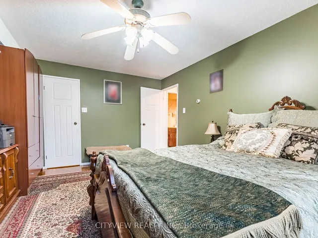 Additional image 20 of 3700 Kaneff Cres Unit 212