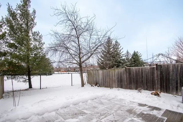 Additional image 39 of 249 Hadley Woods Terr