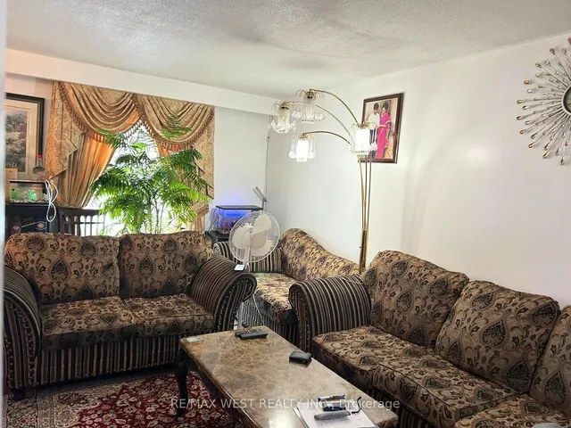 Additional image 8 of 9 Sledman St