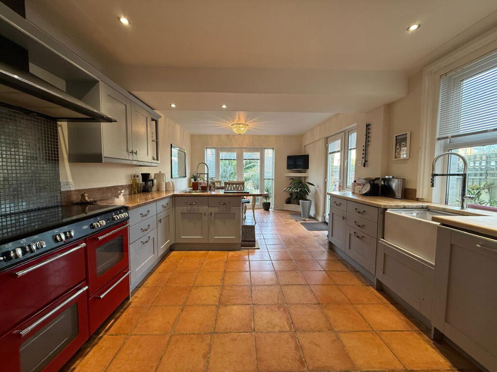 Primary image of West Cliff Road, Broadstairs, CT10 1PU