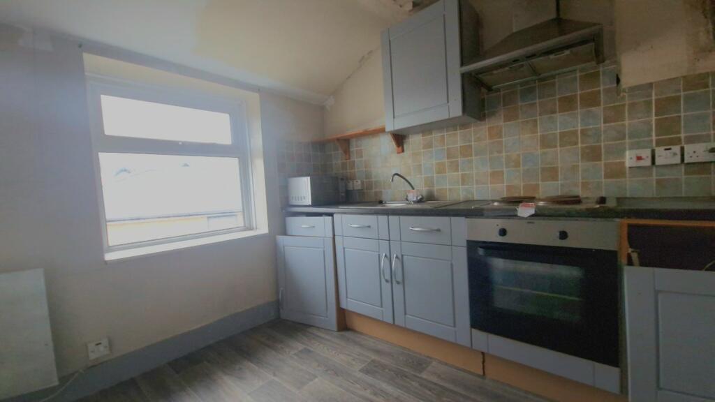 Additional image 6 of Flat 3, 76 Chatham Street, Ramsgate, Kent, CT11 7QB