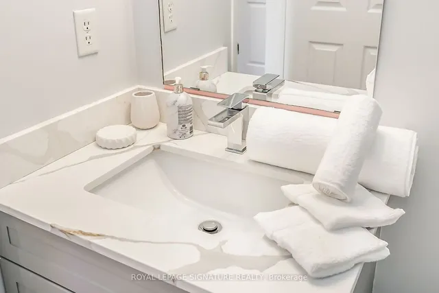 Additional image 34 of 4950 Albina Way Unit 40