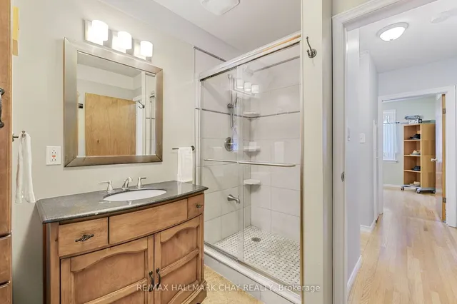 Additional image 20 of 405 Broadway Ave